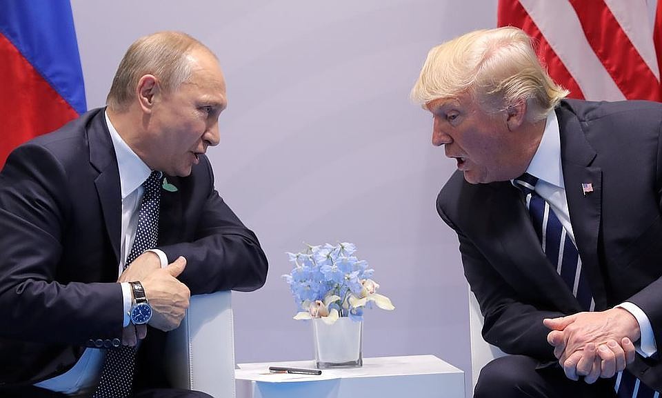 Президент России Владимир Путин и президент США Дональд Трамп