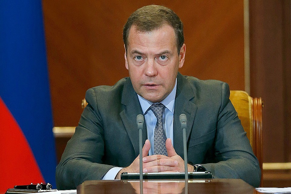 Премьер-министр РФ Дмитрий Медведев на совещании в резиденции "Горки". ФОТО Дмитрий Астахов/пресс-служба правительства РФ/ТАСС