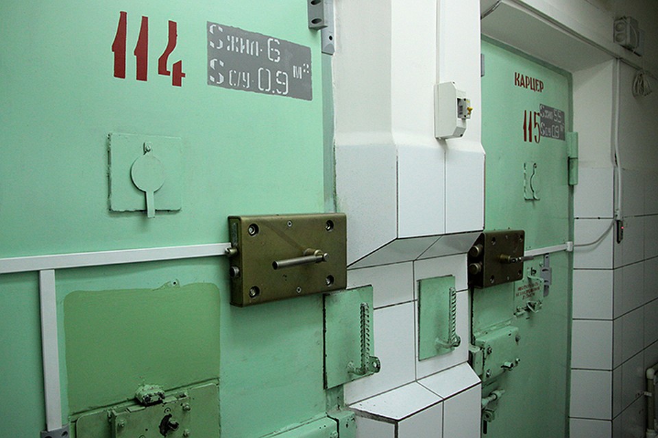 Российский бизнесмен провел более четырех лет в китайской тюрьме.