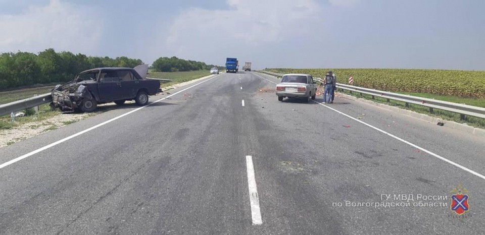 Водитель автомобиля-буксира оказался в больнице