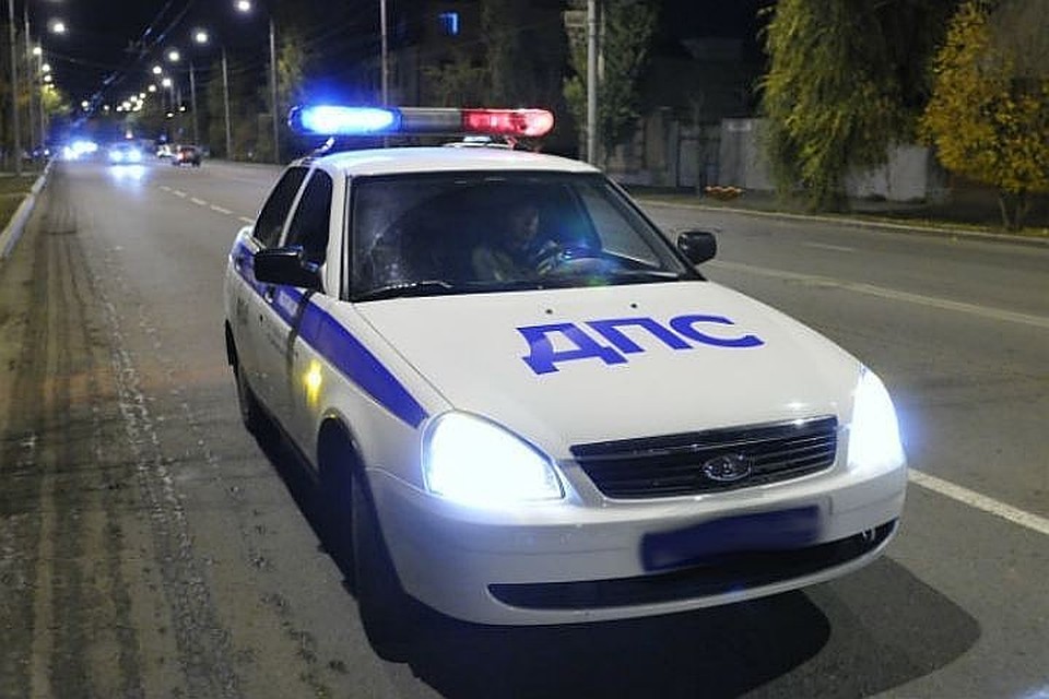 В Ингушетии мажоры протаранили полицейский автомобиль и поехали дальше