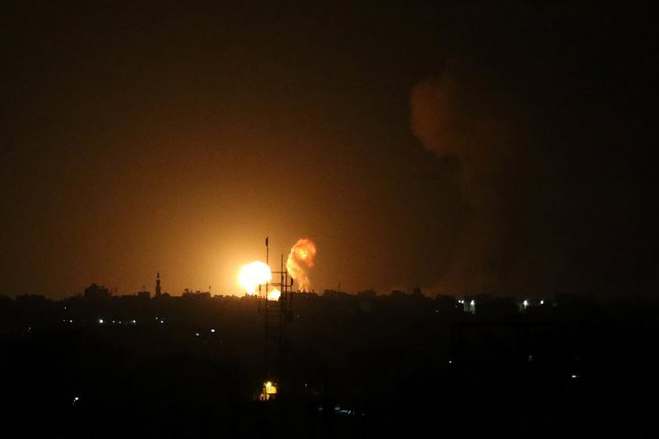 Израиль обстрелял 12 объектов ХАМАС на территории сектора Газа