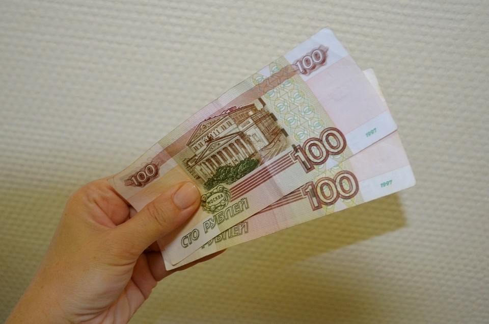 Полиция предупреждает белгородцев о поддельных сторублевках.