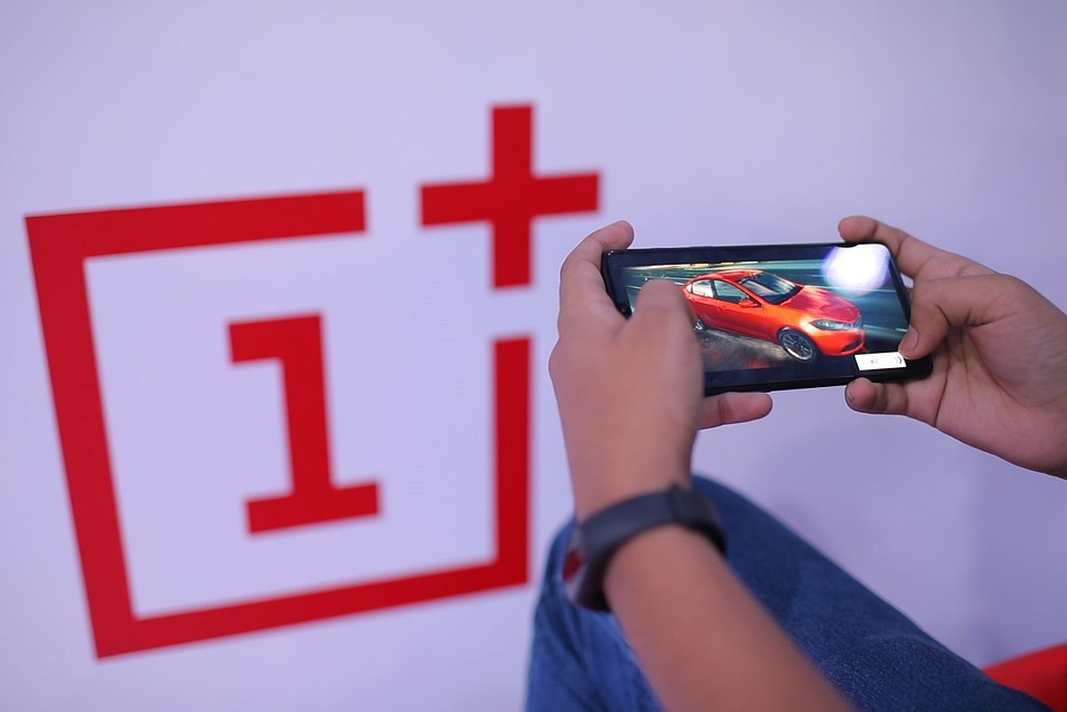 Лидером топ-5 наилучших телефонов стал аппарат OnePlus