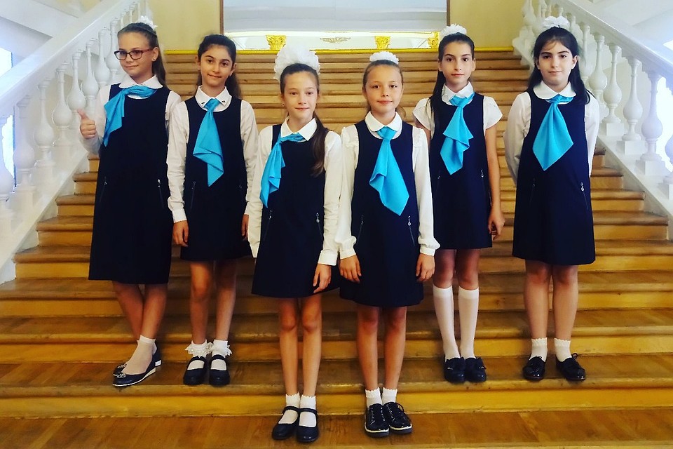 Ученицы пятого "Л" Фото: vk.com/grmmrschool15