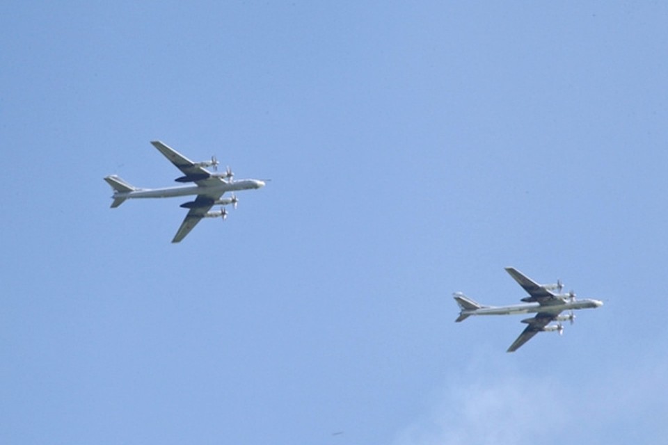 Два Ту-95 ВКС России приблизились к побережью Аляски