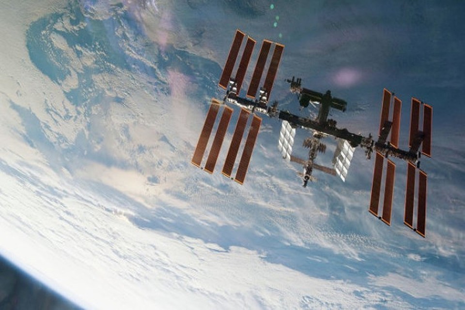 Космонавты на МКС не находили новых отверстий в обшивке "Союза". Фото: NASA