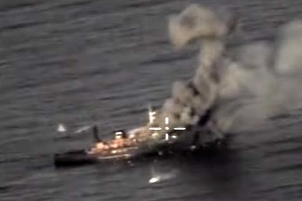 Минобороны РФ опубликовало видео ударов противокорабельными ракетами Х-35У по учебным мишеням