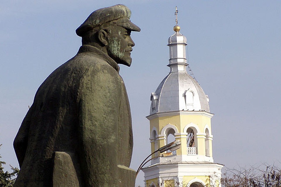Это при Союзе Ленин жил, Ленин жив, Ленин будет жить