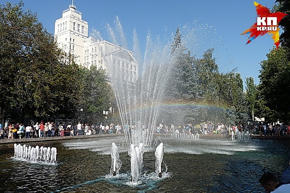 Фонтан в Кольцовском сквере
