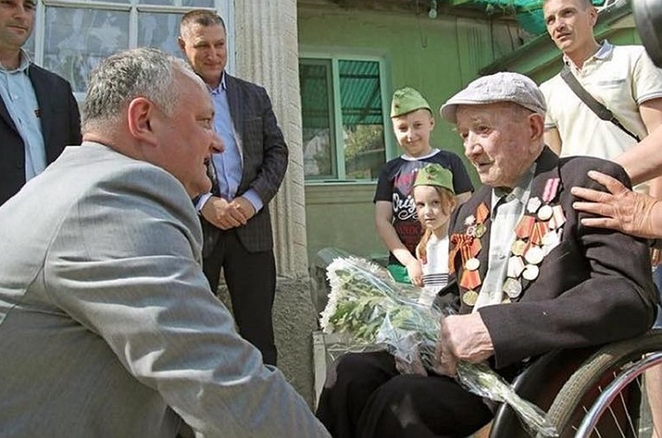 "Для меня, как и для миллионов моих соотечественников, 9 мая навсегда останется Днём Победы," - заявил Игорь Додон. Фото: соцсети