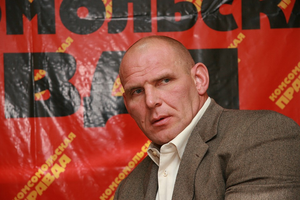 Александр Карелин