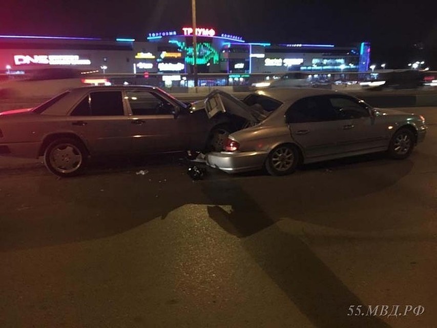 От задней части «Хёндай» практически ничего не осталось
