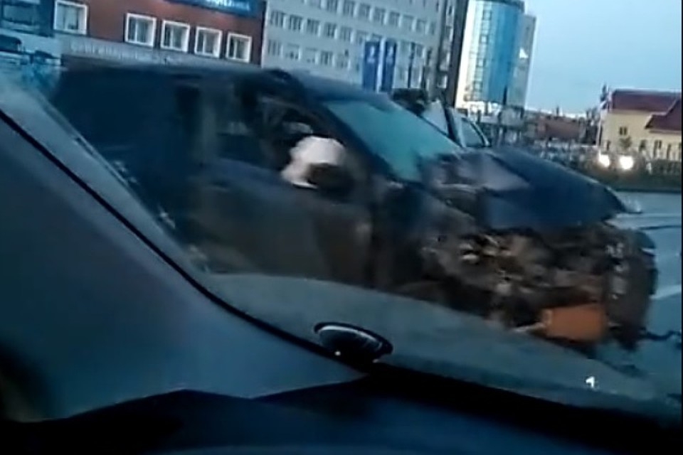 ДТП на Шоссе Космонавтов. Фото: группа ВК "ЧП ДТП Пермь".