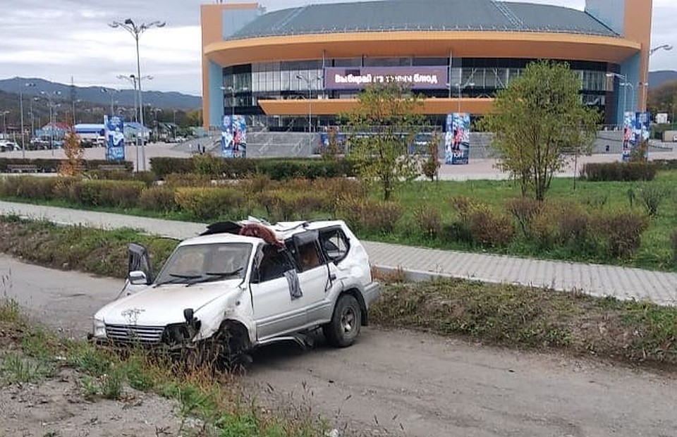Машина несколько раз перевернулась в кювете. Фото: RU_CHP: Первый по происшествиям
