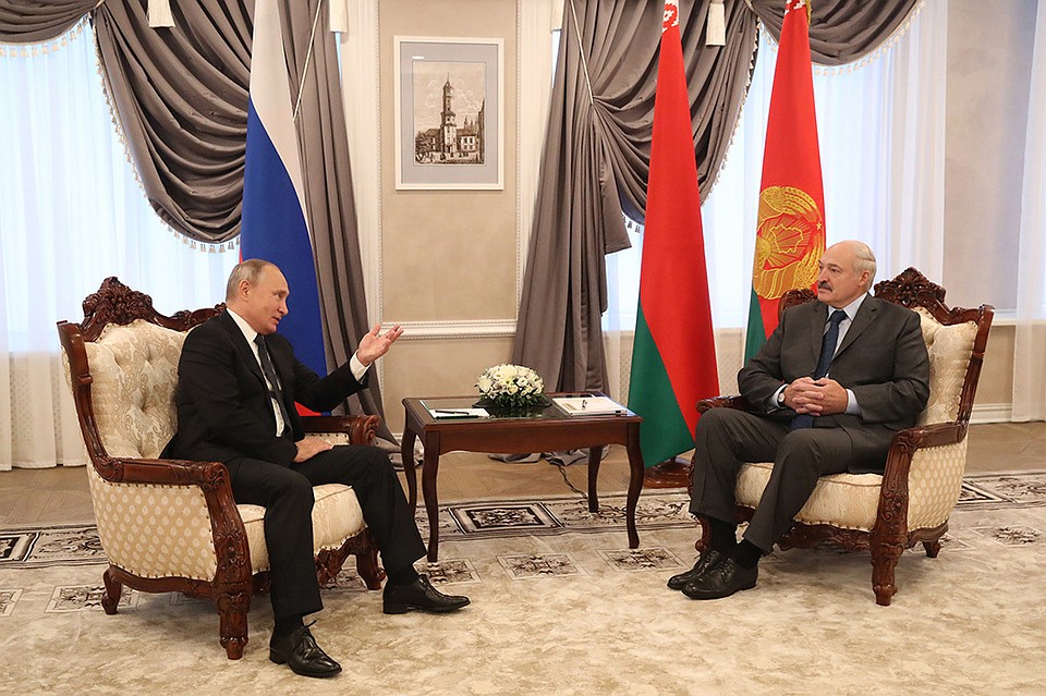 Президенты провели двухстороннюю встречу. Фото: БелТА