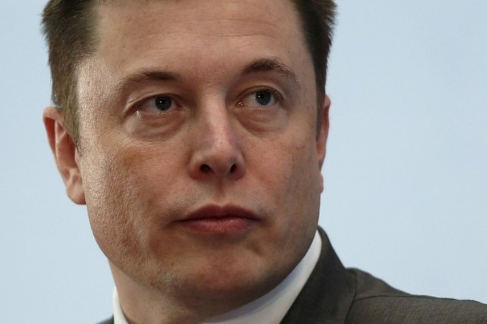 Илон Маск должен уйти с поста главы совета директоров Tesla как минимум на три года