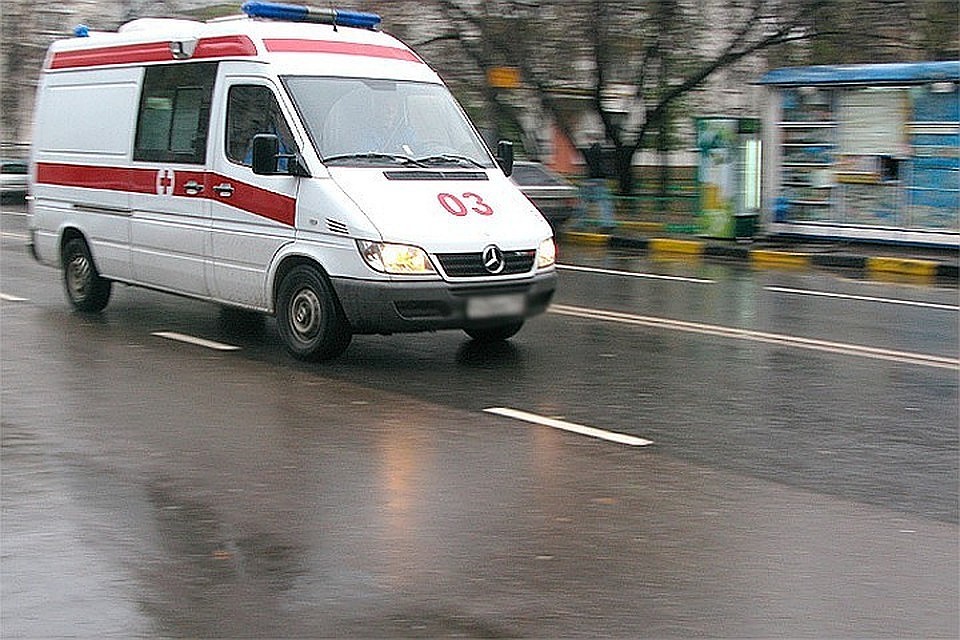 В Кемерове троллейбус сбил несовершеннолетнюю девушку