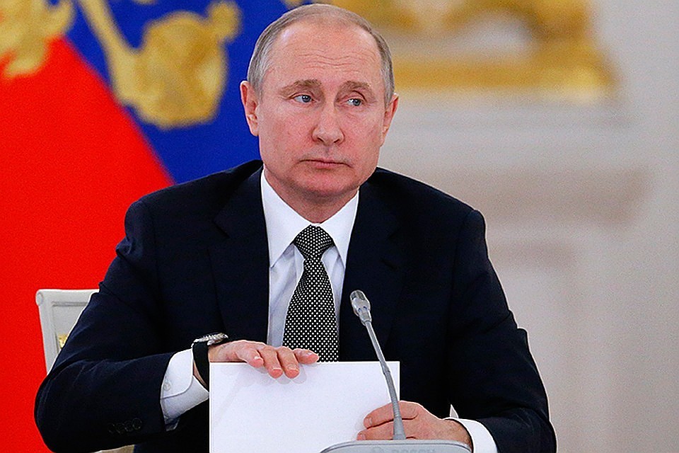 Владимир Путин поручил правительству разработать контрсанкции против Украины