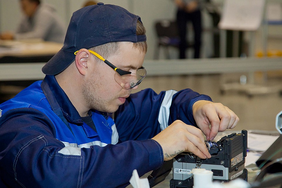 Алексей Луцкин из Ноябрьска победил на международном первенстве WorldSkills Hi-Tech 2018 Фото: правительство ЯНАО