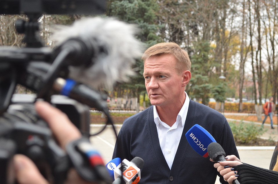 Роман Старовойт сказал, что допсредства пойдут в основном на социалку