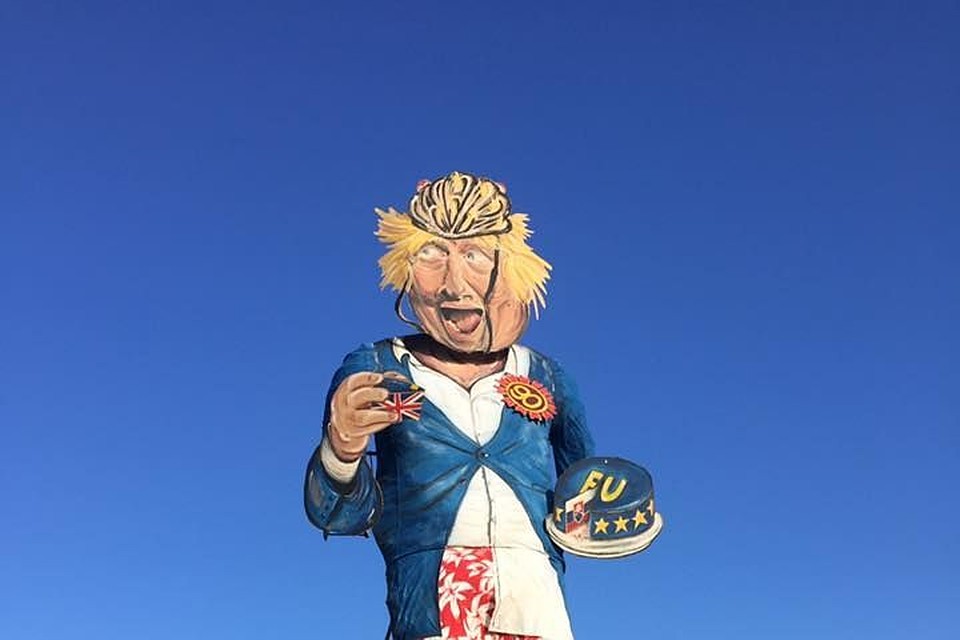 Фото: facebook.com/EdenbridgeBonfire