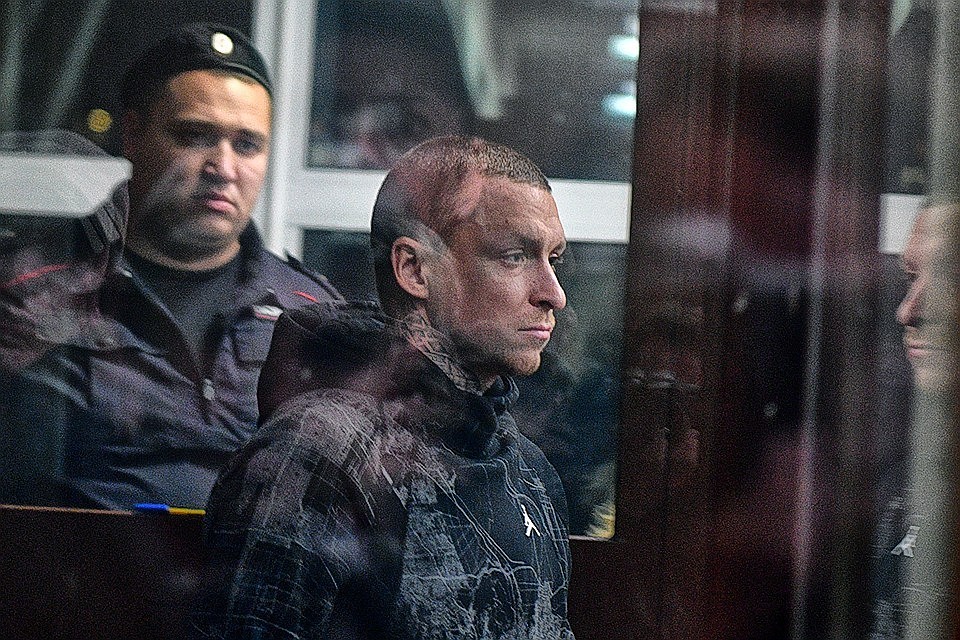 Павел Мамаев в помещении суда.