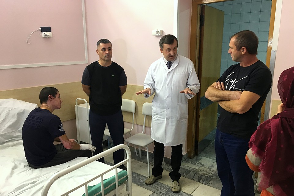 Директор Университетской клиники ПИМУ посоветовал родителям заставлять мальчишек заниматься спортом. Правда, те и не сопротивляются