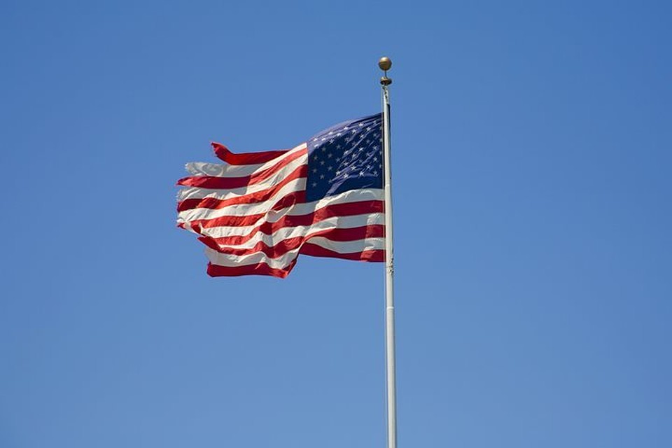 США внесут в санкционный список более 700 компаний из Ирана