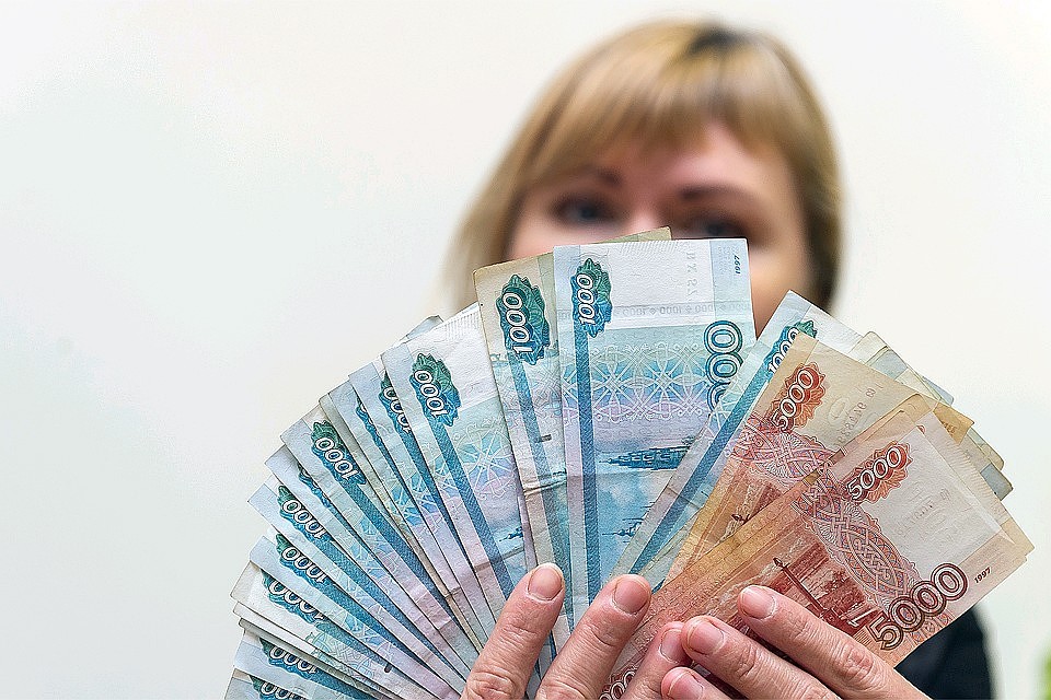 Работодатели теряют 2 трлн рублей в год из-за недосыпающих сотрудников