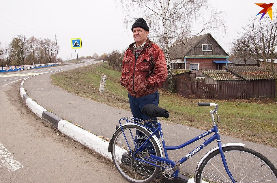 Кочегар Александр успел побывать на мосту до президента