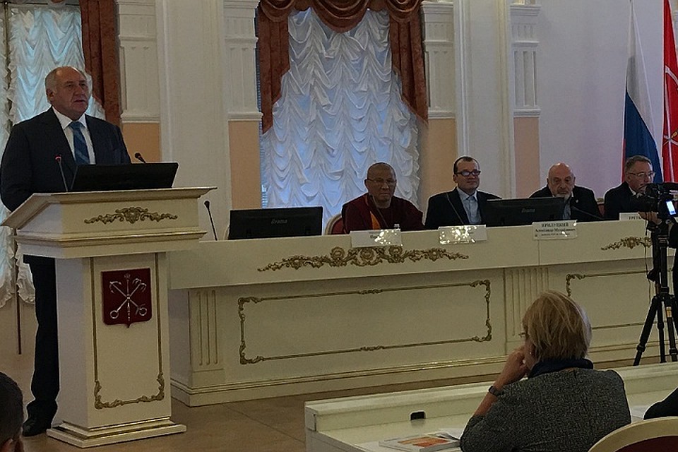 В Смольном собрались лидеры религиозных движений Петербурга. Фото: Пресс-служба администрации СПб