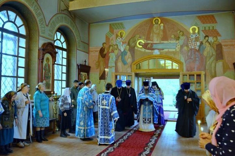 Золотые изделия похитили из Храма Покрова Божьей Матери в Тулуне. ФОТО: Саянская епархия.