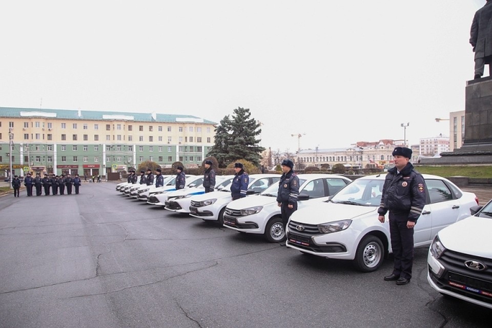 Церемония состоялась возле здания областного правительства