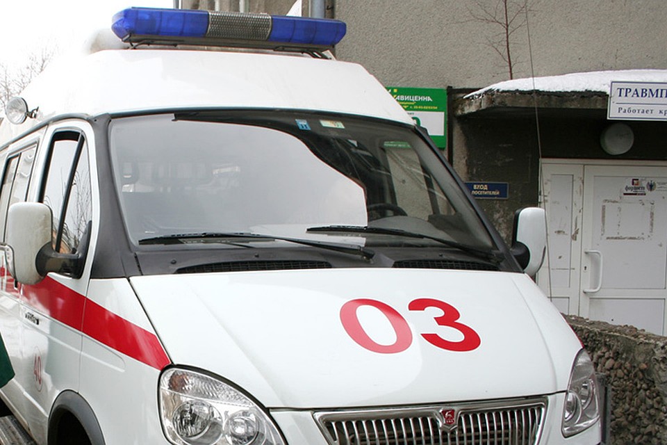 Работник автозаправки в Иркутске скончался на рабочем месте.