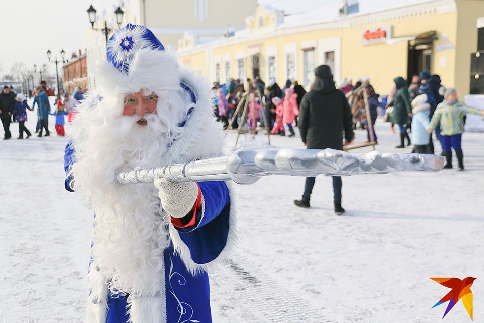Как Дед Мороз отметил день рождения в Барнауле Фото: Олег УКЛАДОВ