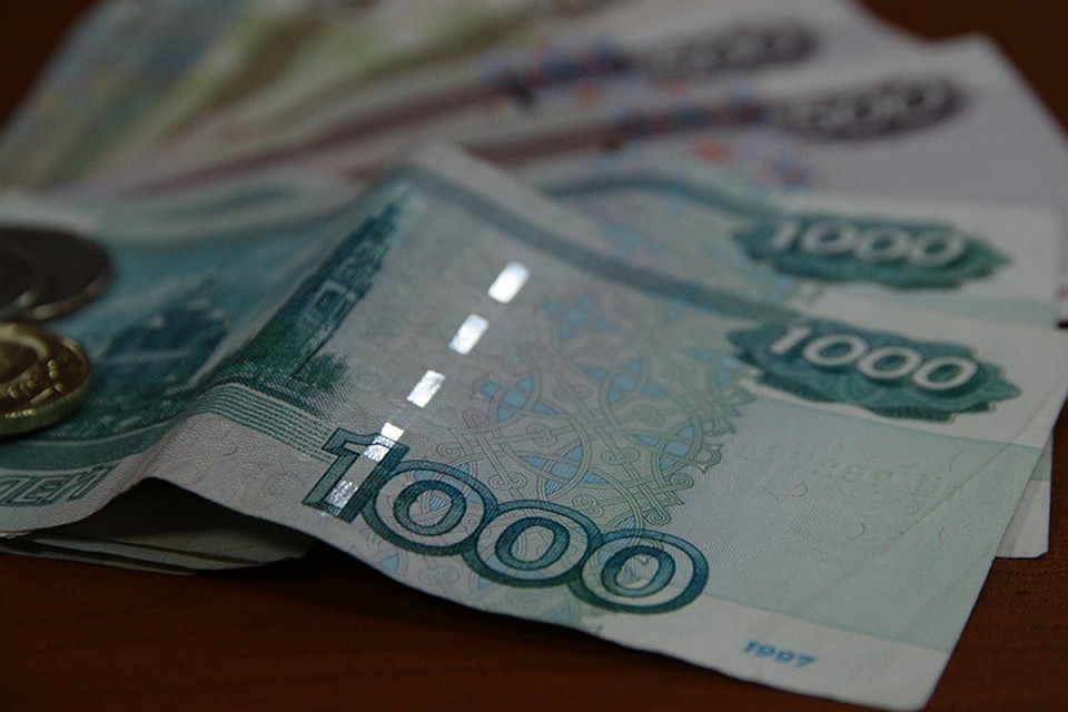 Не платил алименты: иркутянин задолжал почти 500 тысяч рублей.