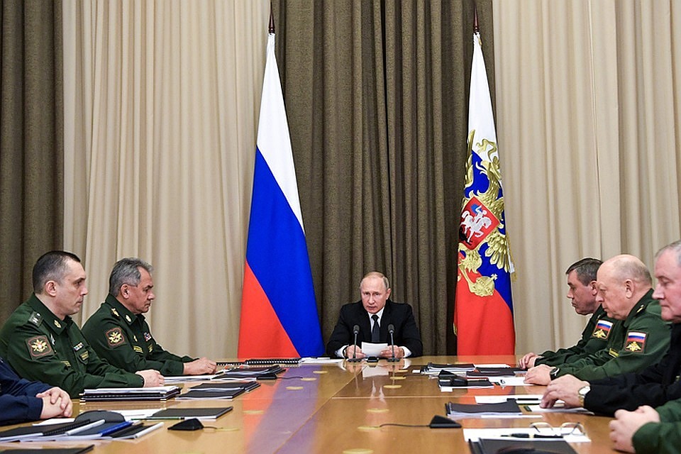 Президент РФ Владимир Путин обсудит с Минобороны и компаниями ОПК государственную программу вооружений. Фото: Алексей Никольский/ТАСС
