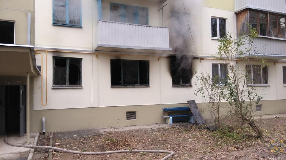 Пожар произошел на улице Берута в Минске. Фото: МЧС