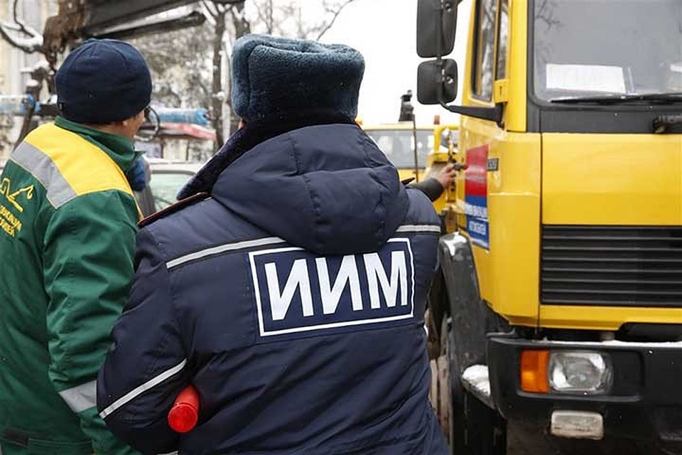 Лидеры среди нарушений - непристегнутые ремни и разговоры по мобильному за рулем