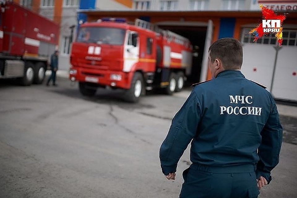 Добровольцы помогли тушить жилой дом в селе Никольское Орловской области