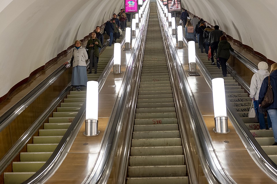 Длина линий Петербургского метро всего на пару километров больше, чем длина КАД.