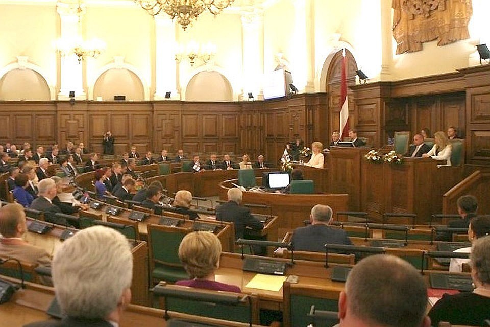 В латвийском Сейме рассматривается проект резолюции о неприсоединении к пакту ООН. Фото: с сайта baltnews.lv