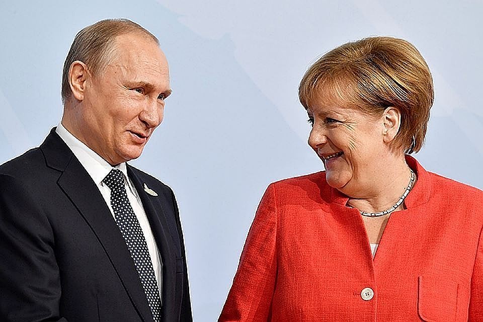 В правительстве ФРГ назвали темы, которые Путин и Меркель обсуждали в Аргентине
