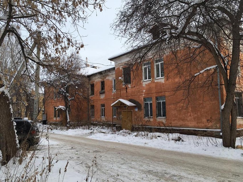 Трое жильцов дома задохнулись в дыму.