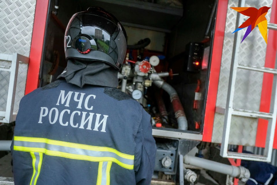 Огонь почти полностью уничтожил машину, а ушерб от поджога составил 150 тысяч рублей.