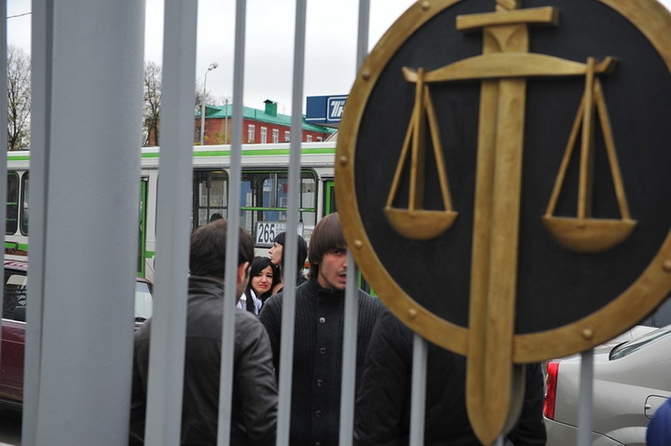 Из корыстных целей гражданка Украины помогала иностранцам незаконно пересекать государственные границы России и Латвии