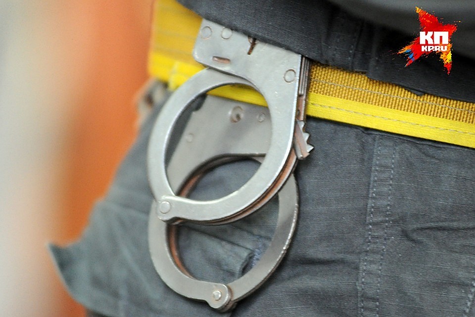 Оперативники задержали подозреваемую в грабеже по горячим следам.