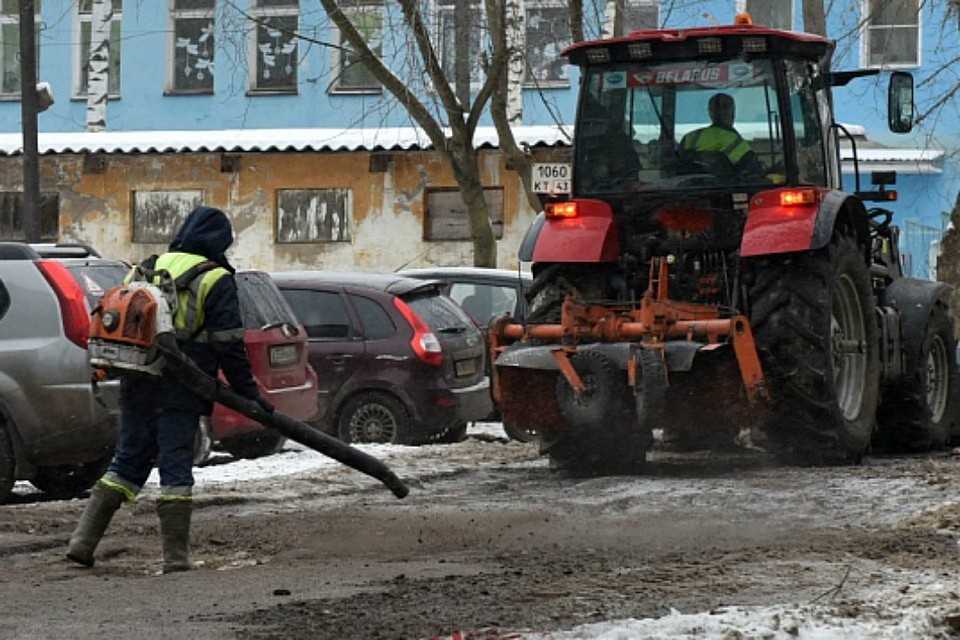 Работы с литым асфальтобетоном можно проводить до -10 градусов при сухой погоде. Фото: admkirov.ru