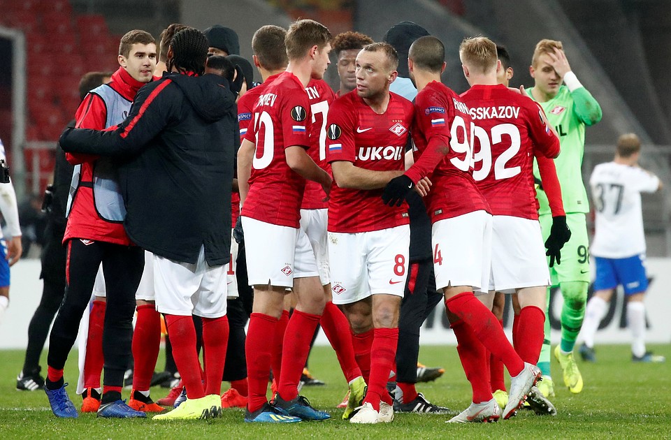 Денис Глушаков - капитан "Спартака" в игре с "Уралом".